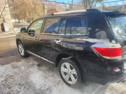 Toyota Highlander 2011 года за 12 000 000 тг. в Караганда – фото 3