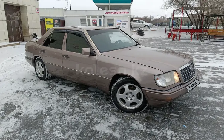 Mercedes-Benz E 280 1994 годаүшін1 590 000 тг. в Жезказган