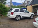 Jeep Grand Cherokee 2007 года за 6 500 000 тг. в Актобе – фото 2