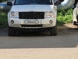 Jeep Grand Cherokee 2007 года за 6 500 000 тг. в Актобе – фото 5