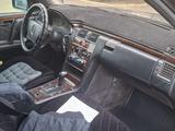 Mercedes-Benz E 280 1997 годаүшін2 500 000 тг. в Актау – фото 3