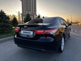 Toyota Camry 2018 годаfor13 900 000 тг. в Алматы – фото 4