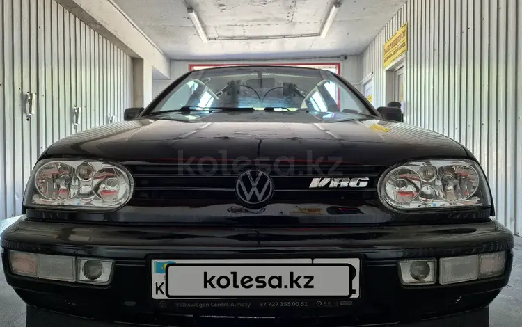 Volkswagen Golf 1994 годаүшін5 500 000 тг. в Алматы