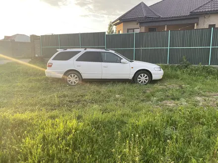 Toyota Camry 1997 года за 3 100 000 тг. в Алматы – фото 3