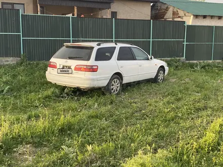 Toyota Camry 1997 года за 3 100 000 тг. в Алматы – фото 6