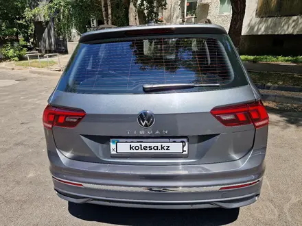 Volkswagen Tiguan 2021 года за 12 200 000 тг. в Алматы – фото 3