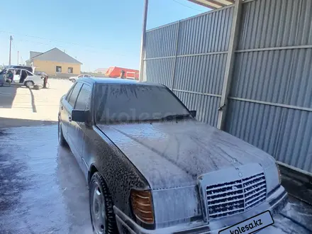 Mercedes-Benz E 260 1989 года за 1 850 000 тг. в Жанакорган