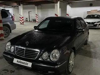 Mercedes-Benz E 320
