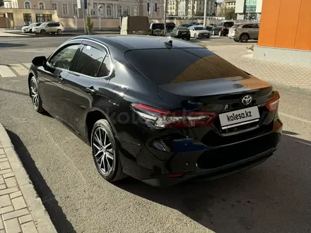 Toyota Camry 2023 года за 20 100 000 тг. в Астана – фото 3