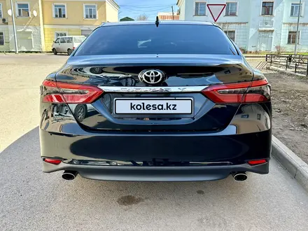 Toyota Camry 2023 года за 17 800 000 тг. в Астана – фото 5