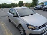 Volkswagen Polo 2014 года за 3 000 000 тг. в Караганда – фото 2
