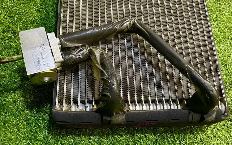 Испаритель радиатор салона кондиционер mazda Ford за 45 000 тг. в Караганда