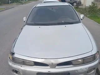 Mitsubishi Galant