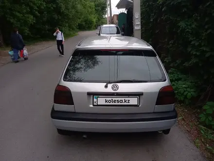 Volkswagen Golf 1994 года за 1 800 000 тг. в Тараз – фото 2