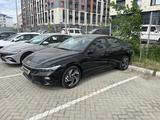 Hyundai Elantra 2024 годаfor12 200 000 тг. в Атырау – фото 4