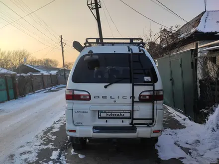 Mitsubishi Delica 2000 года за 8 300 000 тг. в Алматы – фото 4