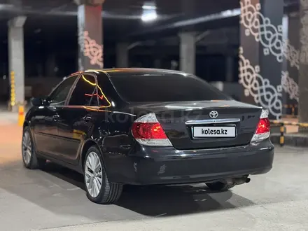 Toyota Camry 2005 года за 4 200 000 тг. в Атырау