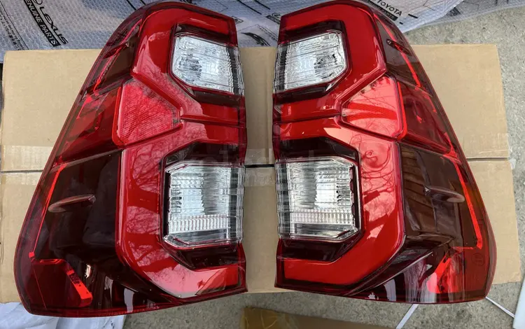 Фонари задние Toyota Hilux за 60 000 тг. в Усть-Каменогорск