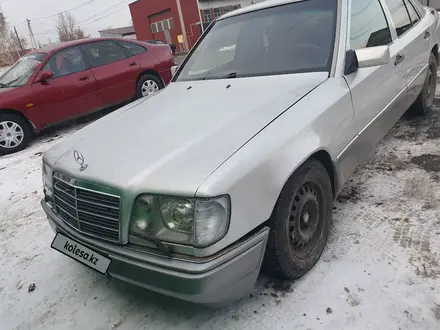 Mercedes-Benz E 220 1994 года за 1 650 000 тг. в Талдыкорган – фото 4