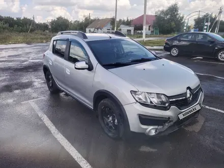 Renault Sandero Stepway 2015 года за 3 350 000 тг. в Астана – фото 2