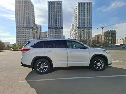 Toyota Highlander 2018 года за 20 000 000 тг. в Астана – фото 8