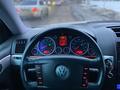 Volkswagen Touareg 2004 годаfor5 800 000 тг. в Алматы – фото 12