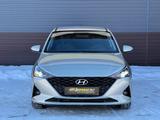 Hyundai Solaris БЕЗ ВОДИТЕЛЯ в Усть-Каменогорск – фото 2