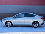 Hyundai Solaris БЕЗ ВОДИТЕЛЯ в Усть-Каменогорск – фото 3
