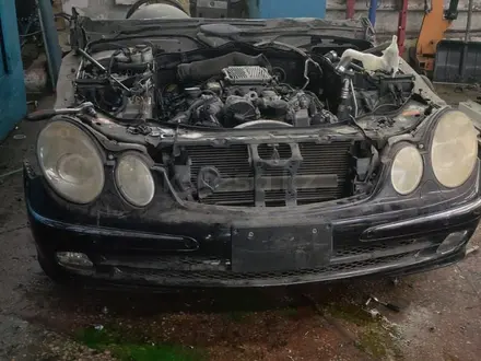 Телевизор экран суппорт радиаторов на мерседес w211 за 24 900 тг. в Алматы – фото 3