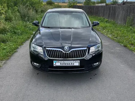 Skoda Superb 2014 года за 7 200 000 тг. в Риддер – фото 2