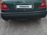 Mercedes-Benz C 180 1994 годаүшін1 900 000 тг. в Атбасар – фото 4