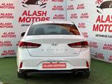 Hyundai Sonata 2017 года за 9 799 000 тг. в Шымкент – фото 3