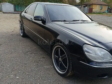 Mercedes-Benz S 320 2001 года за 4 500 000 тг. в Алматы – фото 3