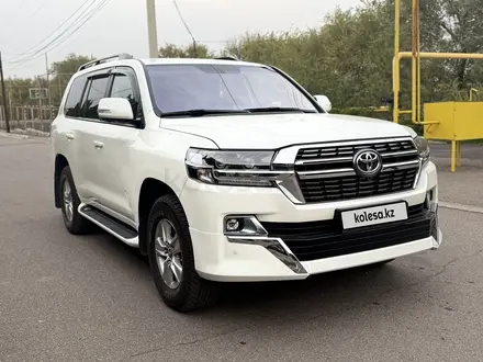 Toyota Land Cruiser 2018 года за 33 000 000 тг. в Алматы – фото 4