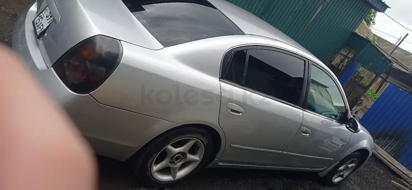 Nissan Altima, 2001