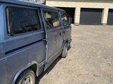 Volkswagen Multivan 1990 годаүшін1 800 000 тг. в Алматы – фото 4