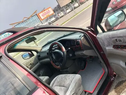 Nissan R'nessa 1999 года за 2 200 000 тг. в Алматы – фото 12