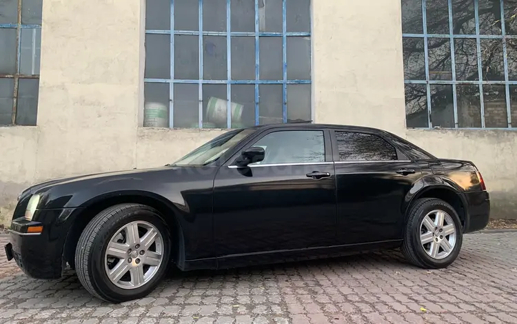 Chrysler 300C 2005 годаүшін4 500 000 тг. в Алматы