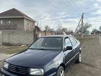 Volkswagen Vento 1993 года за 1 100 000 тг. в Тараз