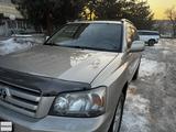 Toyota Highlander 2005 годаfor8 000 000 тг. в Алматы