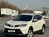 Toyota RAV4 2014 годаfor10 200 000 тг. в Шымкент