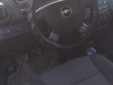 Chevrolet Aveo 2013 года за 2 850 000 тг. в Шымкент – фото 5