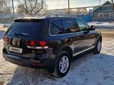 Volkswagen Touareg 2007 годаүшін6 900 000 тг. в Костанай – фото 2