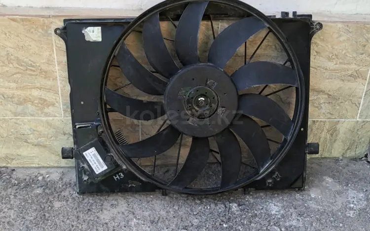 Вентилятор радиатора на w220 мерседес.үшін130 000 тг. в Шымкент