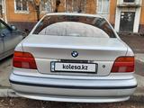 BMW 523 1997 года за 2 900 000 тг. в Алматы – фото 4