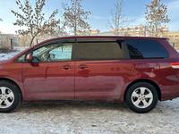 Toyota Sienna 2012 годаfor11 270 000 тг. в Алматы