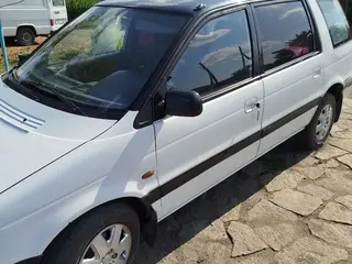 Mitsubishi Space Wagon, 1991