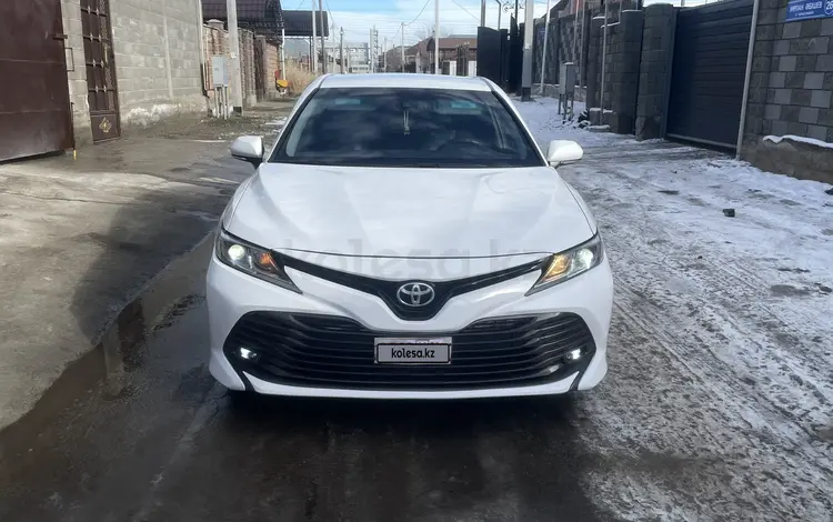 Toyota Camry 2018 года за 8 300 000 тг. в Тараз