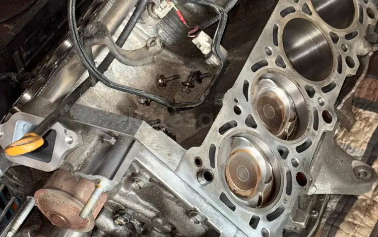 Блок двигатель 1UZ-vvt-i за 40 000 тг. в Алматы