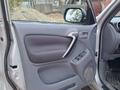 Toyota RAV4 2002 годаfor4 600 000 тг. в Алтай – фото 12